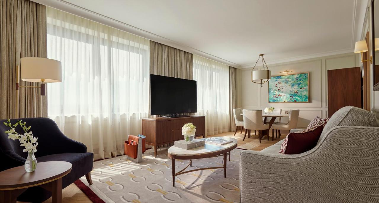 Jumeirah Carlton Tower London Bagian luar foto