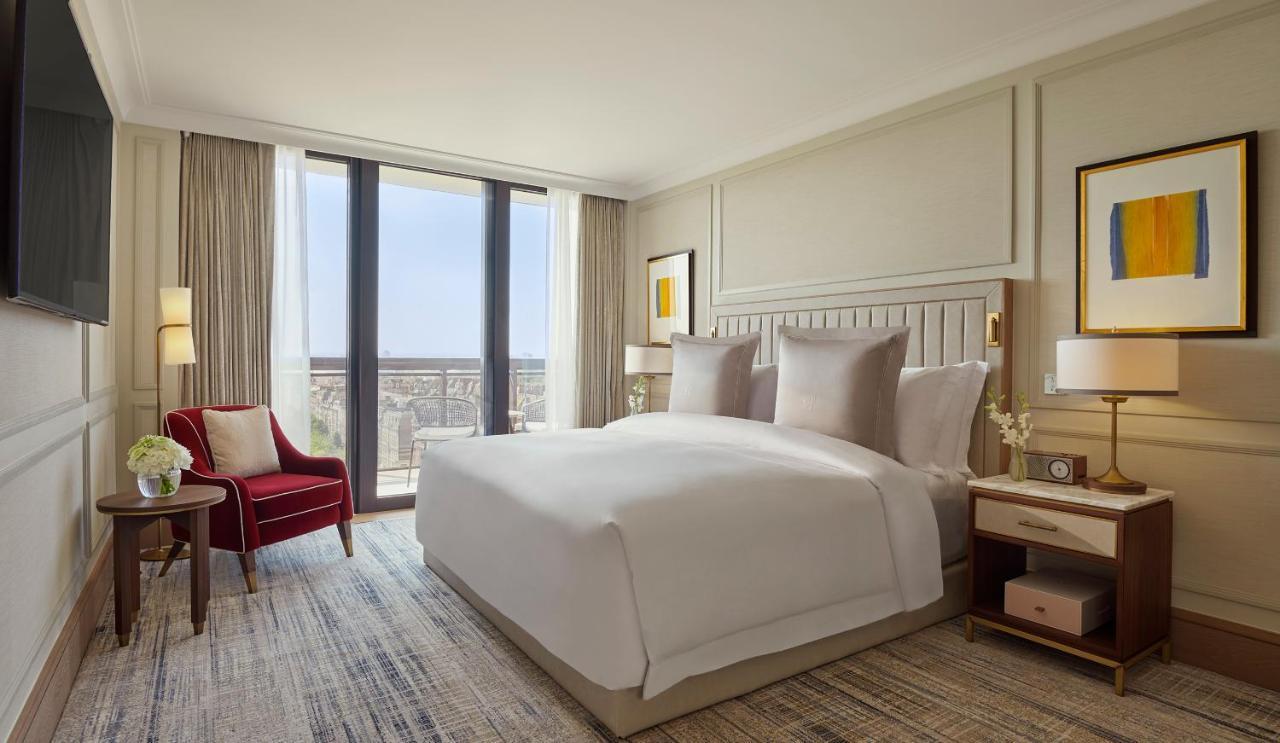 Jumeirah Carlton Tower London Bagian luar foto