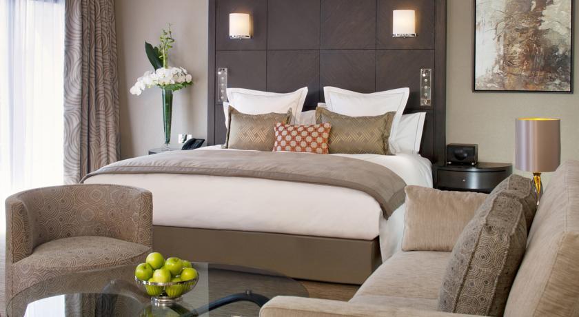 Jumeirah Carlton Tower London Bagian luar foto