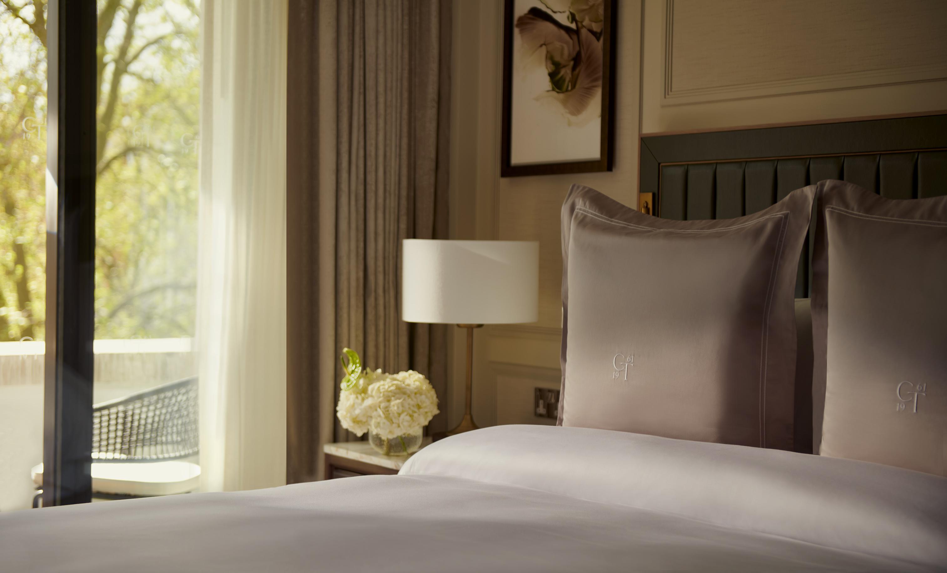 Jumeirah Carlton Tower London Bagian luar foto
